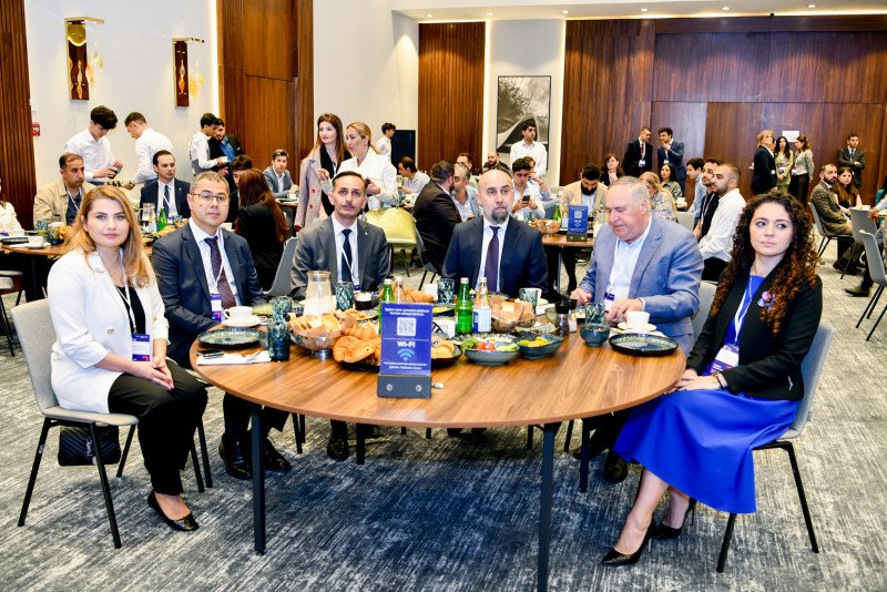 30-cu Yubiley “Baku Energy Week” və 22-ci “TransLogistica Caspian” sərgiləri öncəsi iştirakçılarla görüş