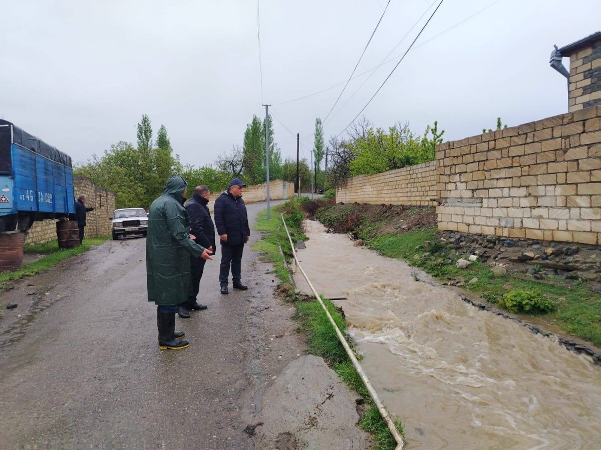 Goranboyda sel sularının qarşısı alınır