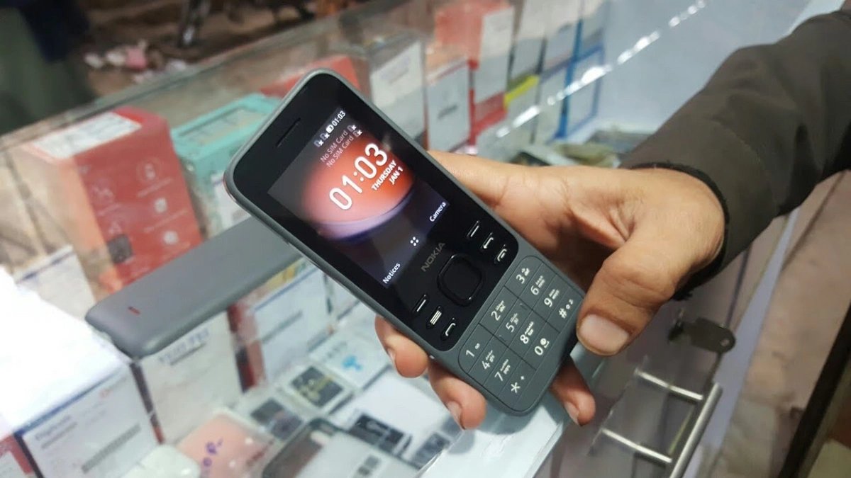 "Nokia" yeni düyməli telefonlar hazırlayır