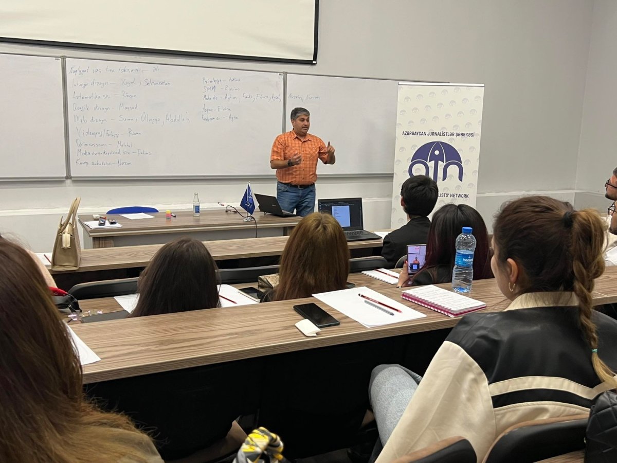 Peşə təhsilli tələbələr üçün kommunikasiya təlimləri təşkil edilib