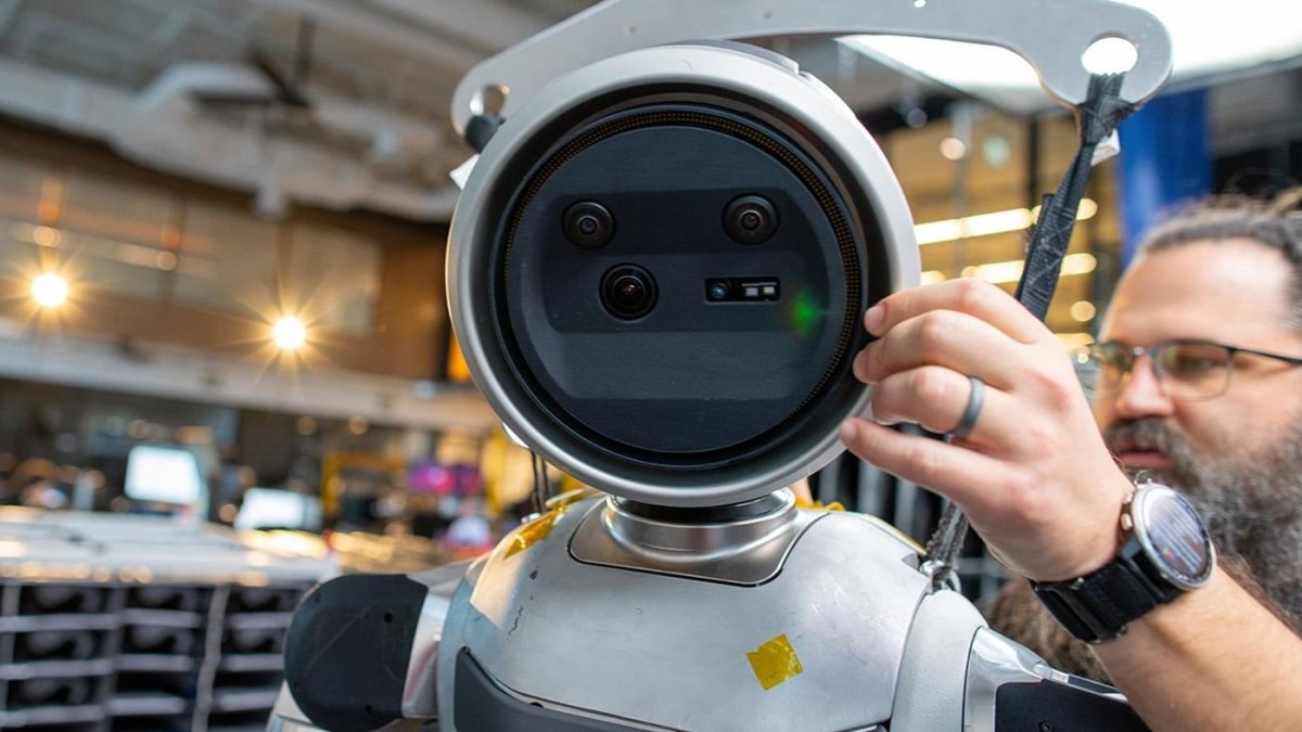 Atlas robotu sənayedə İnsanüstü qabiliyyətlərə malikdir