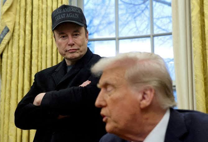 İlon Mask, Donald Trampı tərk etdi!