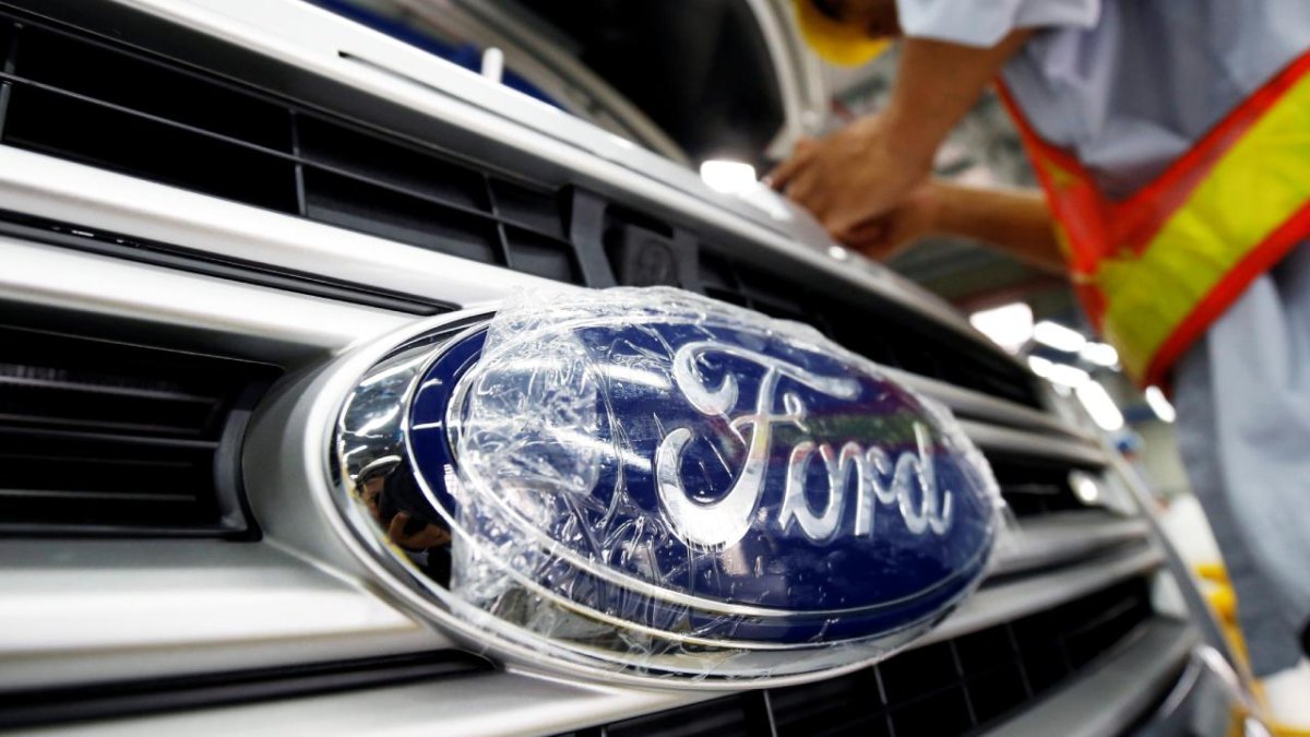 Ford milyonlarla avtomobili geri çağırır