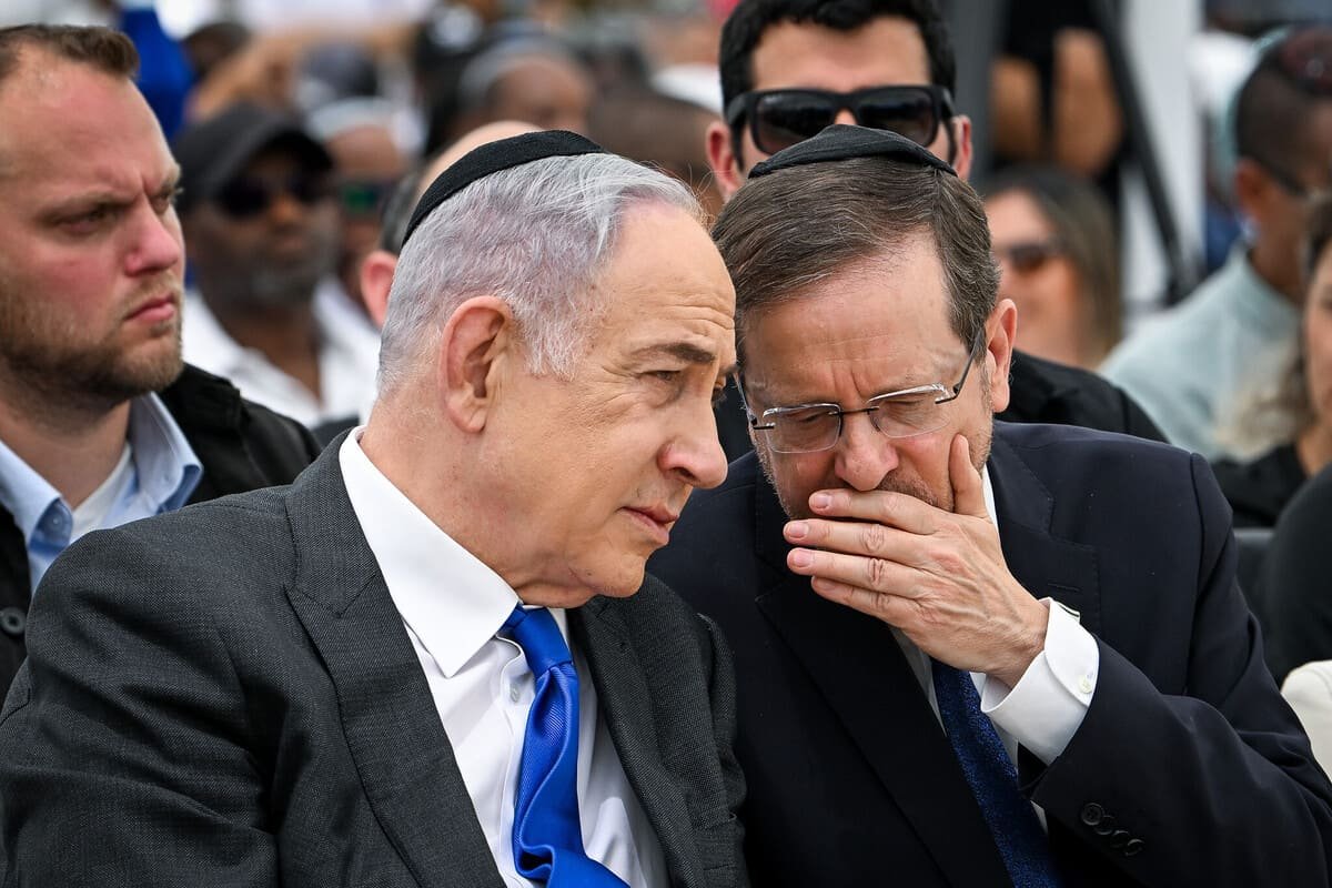 Hersoq: Xomeyni hədəf deyil. Netanyahu: Xomeyni hədəfdir.