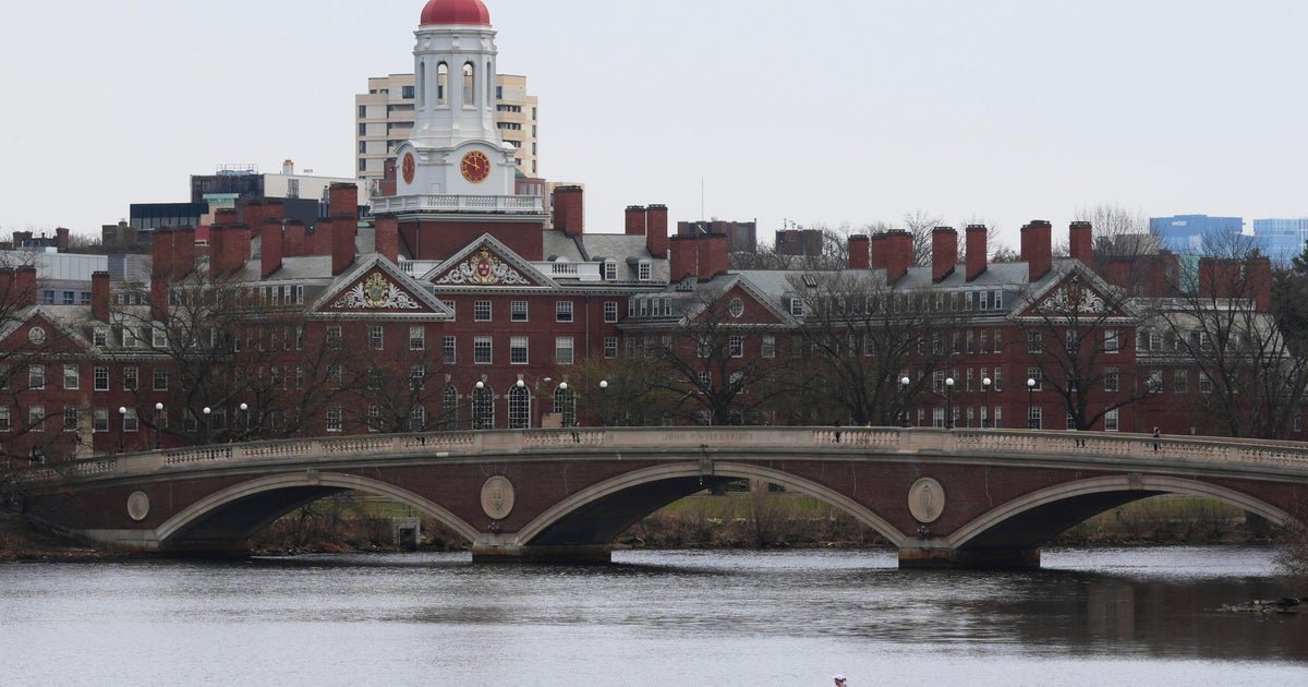 Harvard məhkəmə qərarı ilə xarici tələbələri qəbul edəcək