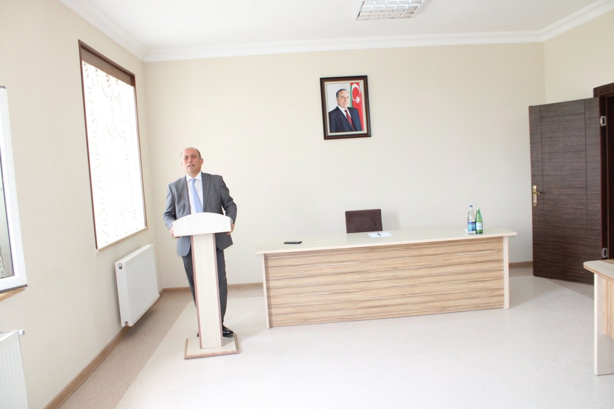 Rəcəb Rəhimli Aşağı Əylis kəndində səyyar qəbul keçirdi