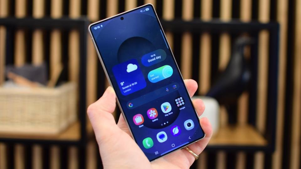 Samsung, "Glass" effektləri ilə dizaynı yeniləyir