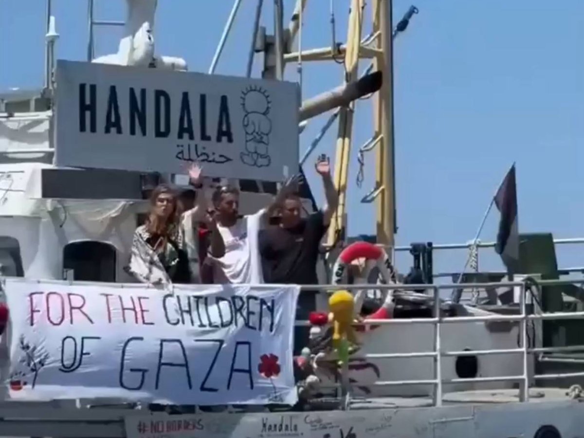“Handala” gəmisilə əlaqə itib – ətrafında dronlar müşahidə olunur