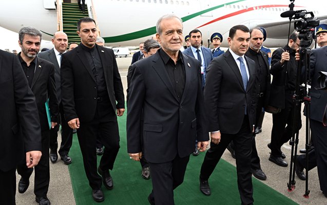 Pezeşkian Azərbaycana gəldi