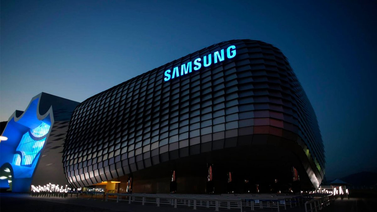 Samsung-un gəlirləri azaldı. Səbəb?