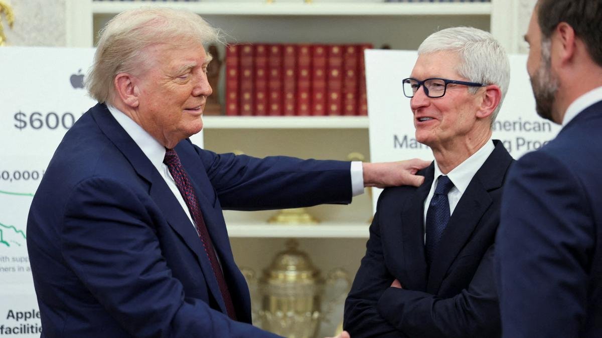 Tramp: Apple-a güzəşt, iqtisadiyyatda yeni addım