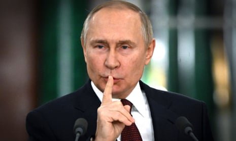 Rusiya Prezidenti Vladimir Putin Qərbin təbliğat siyasətini tənqid etdi