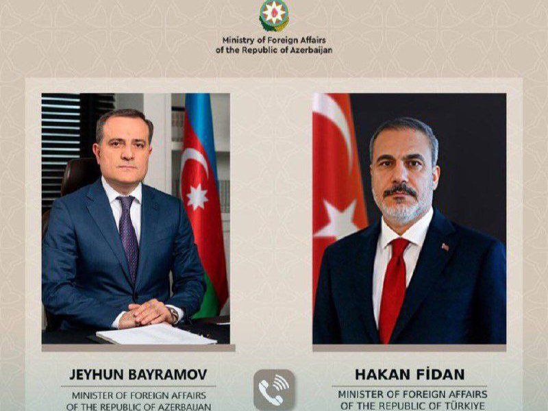 Azərbaycan və Türkiyə XİN rəhbərləri telefonla regional məsələləri müzakirə ediblər