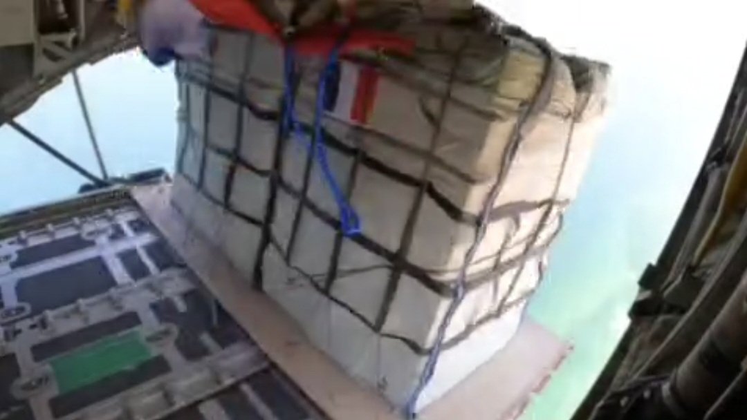 Avropa ölkələri Qəzzaya havadan yardım göndərdi, Trampdan xəbərdarlıq