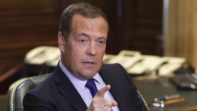 Medvedev: Rusiya NATO-nun Ukraynada iştirakını qəbul etmir