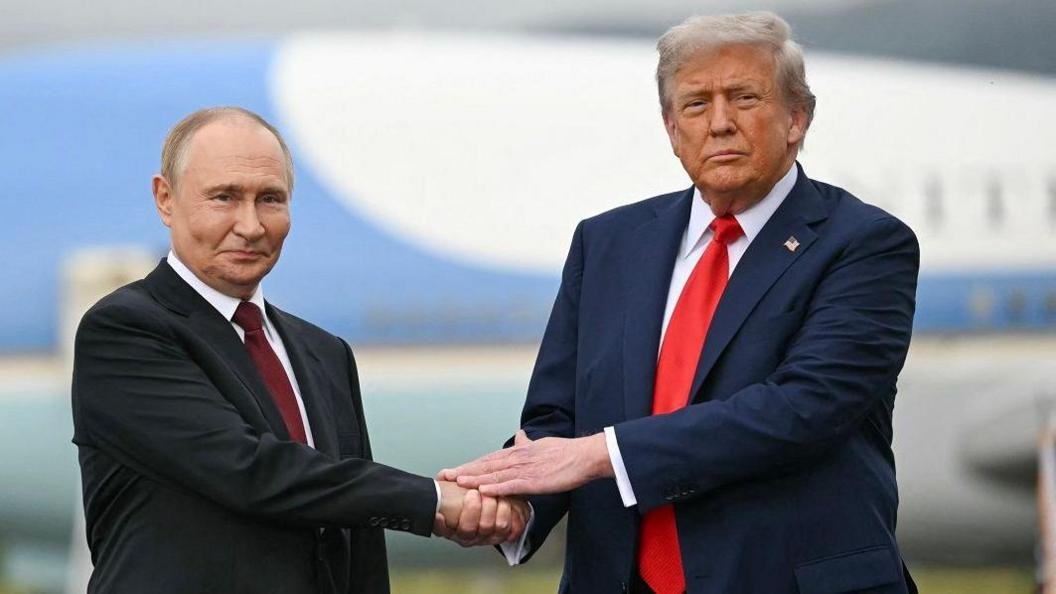 Tramp Avropa liderləri ilə görüşü dayandırıb, Putinə zəng etdi