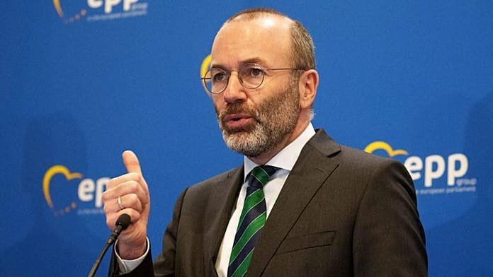 Veber: Rusiya, Avropa Komissiyasına hücum edir?