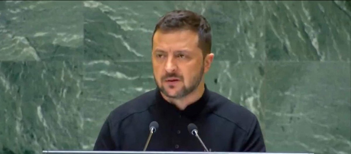 Zelenski: Ukraynada minlərlə Qərb əsgəri ola bilər
