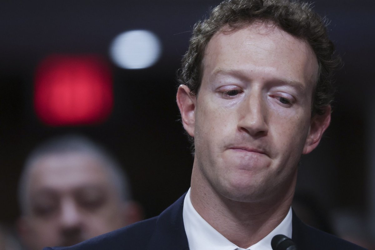 Zukerberqin biznesi: Facebook-da yeni problem
