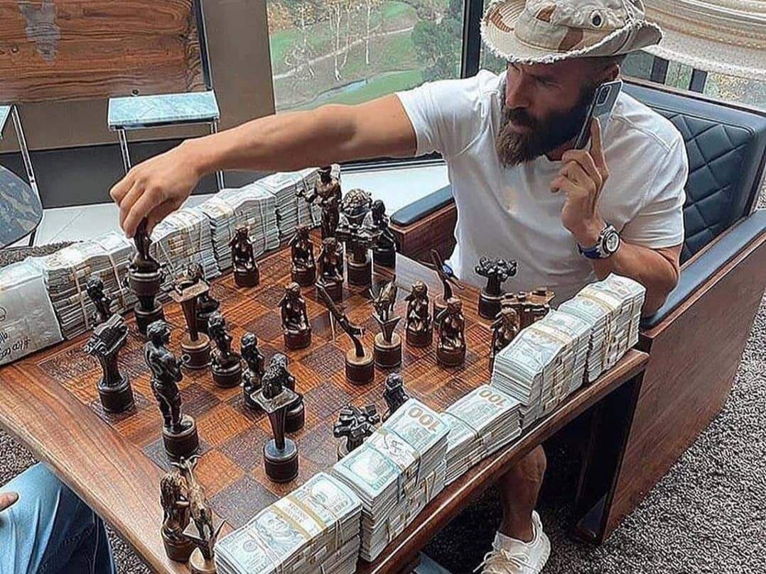 Den Bilzerian: Özümü öldürməyəcəm, amma ölsəm arxasında…