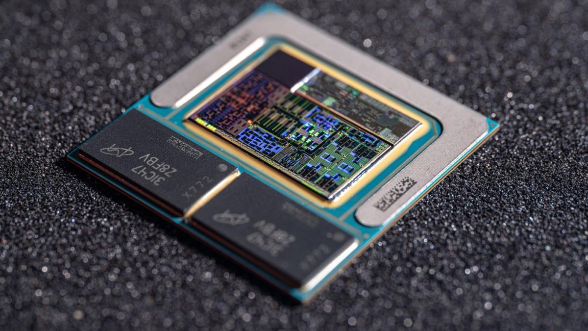 Intel-dən yeni mobil prosessor: Daha güclü, daha səmərəli