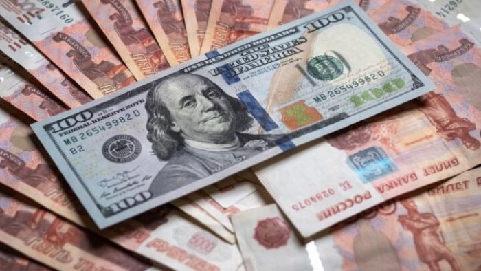 ABŞ sanksiyalarının rubl bazarına təsiri barədə proqnozlar fərqlənir