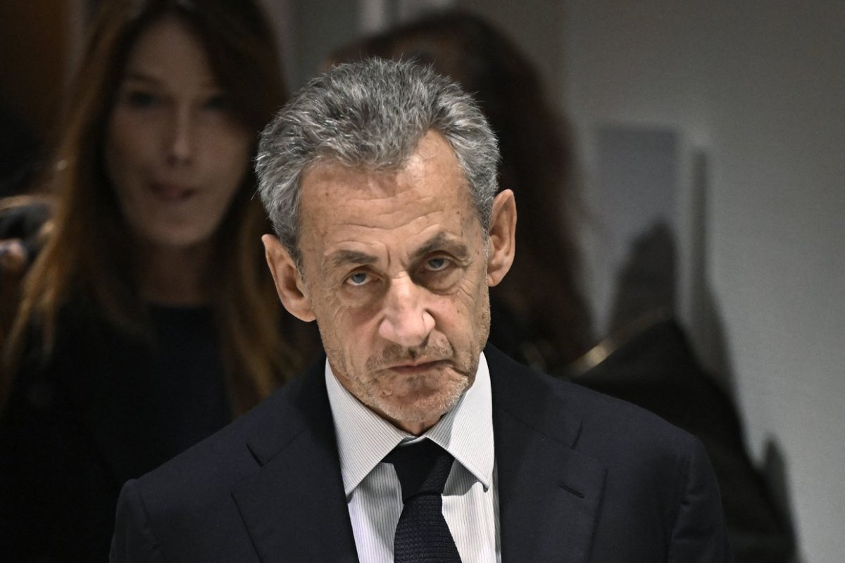 Sarkozi həbsdə! Fransa siyasətində şok effekti