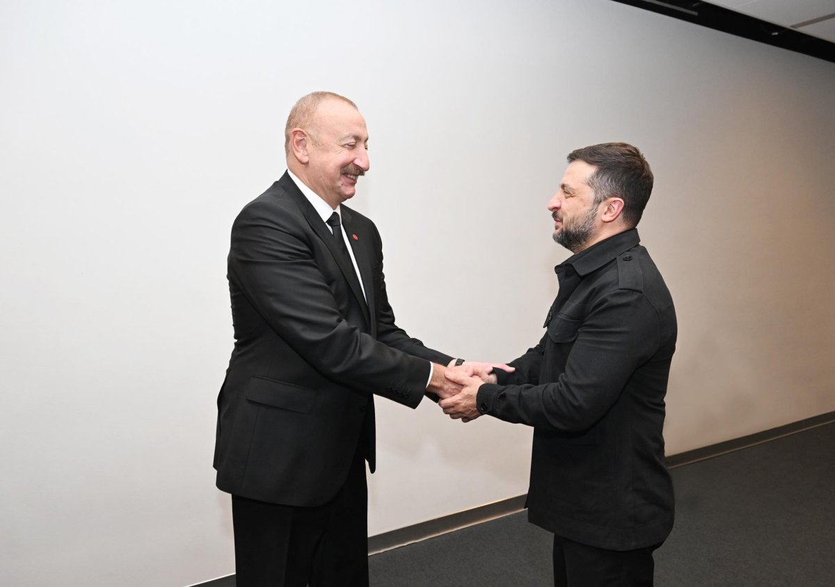 Prezident İlham Əliyev Zelenski ilə görüşdü