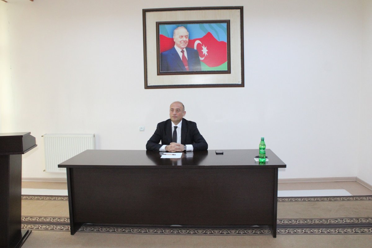Rəcəb Rəhimli Çənnəb kəndində sakinlərin müraciətlərini dinlədi