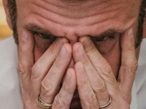Fransa Prezidentinin reytinqi son 50 ilin ən aşağı səviyyəsinə düşdü