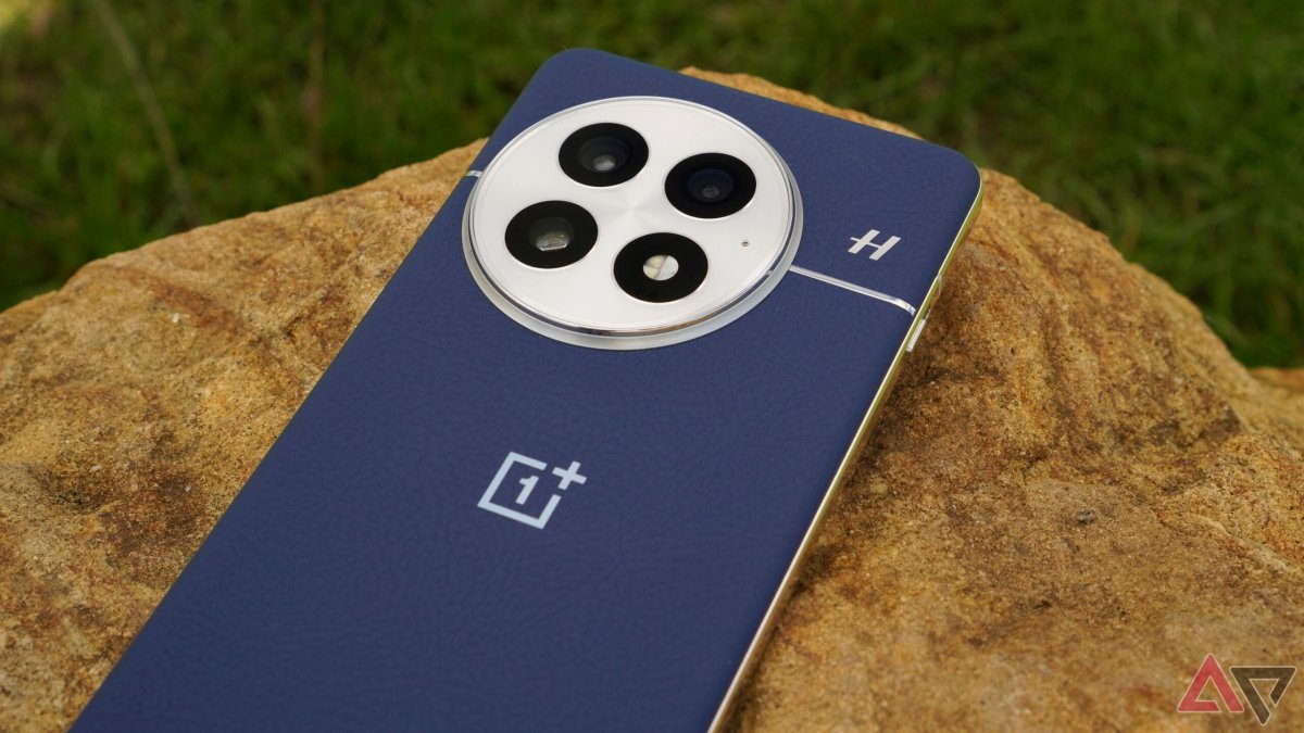 OnePlus 15: Yeni flaqman telefonun batareya gücü açıqlandı