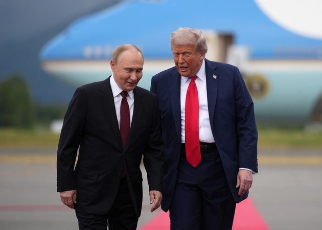 Tramp Putinlə danışıqları “çox məhsuldar” adlandırdı