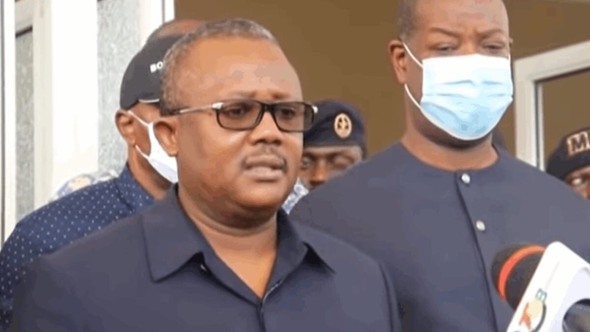 Qvineya-Bissau prezidentinin hərbçilər tərəfindən saxlanıldığı bildirilir