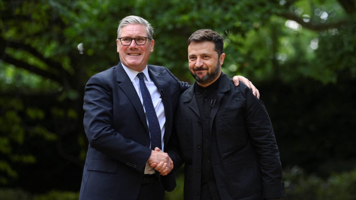 Britaniya Baş naziri Starmer sülh danışıqlarında irəliləyiş olduğunu bildirib