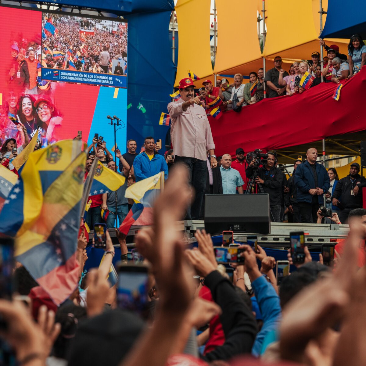 Trampın hərbi müdaxilə təhdidi: Maduro hakimiyyəti üçün təhlükə