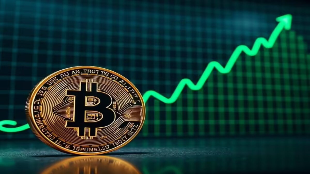 Bitcoin-in qiyməti yüksək səviyyədə qaldı, bazar aktivliyi artır