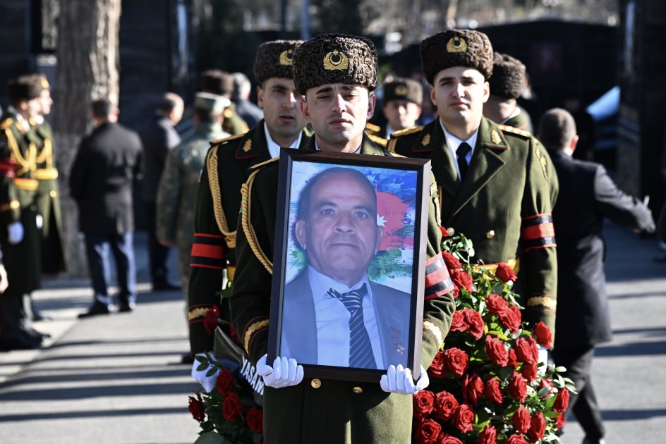 Milli Qəhrəman Şahin Tağıyev Hərbi Memorial Məzarlıqda torpağa tapşırılıb