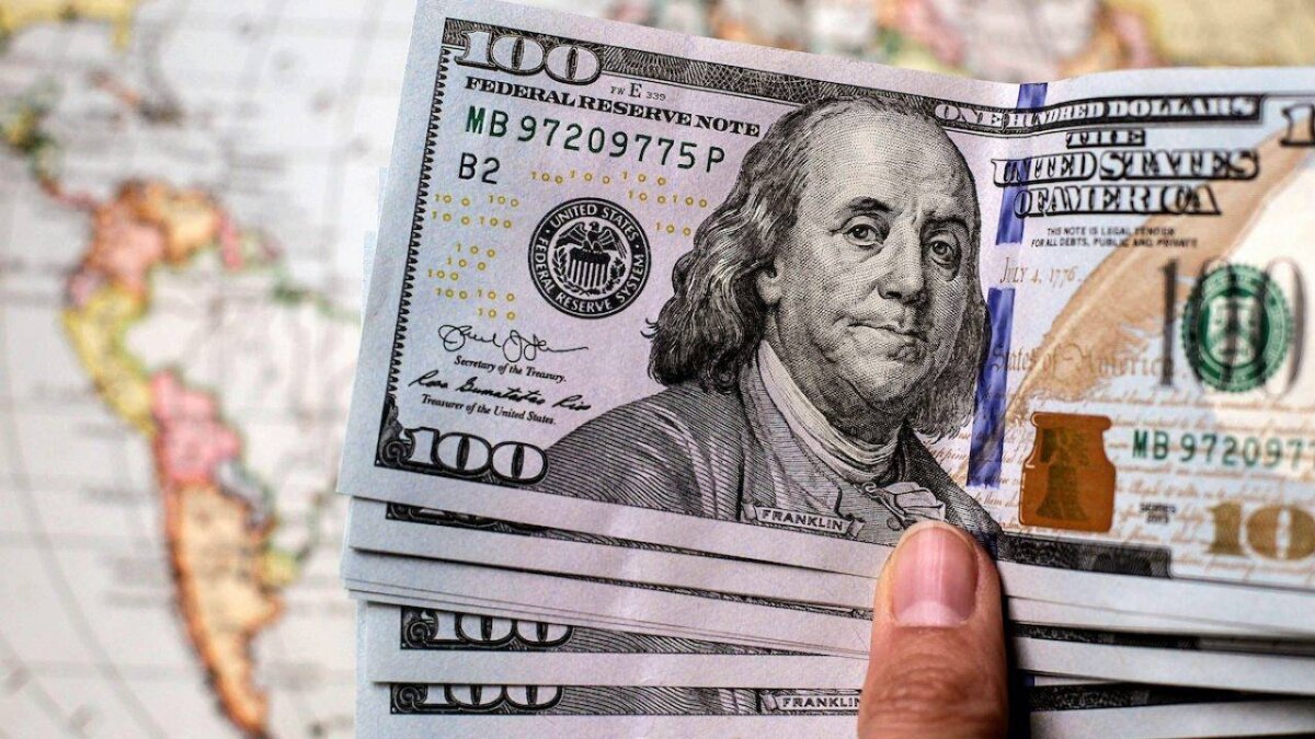 Dolların dəyər itirməsi: "Sell America" ticarəti yenidən güclənir
