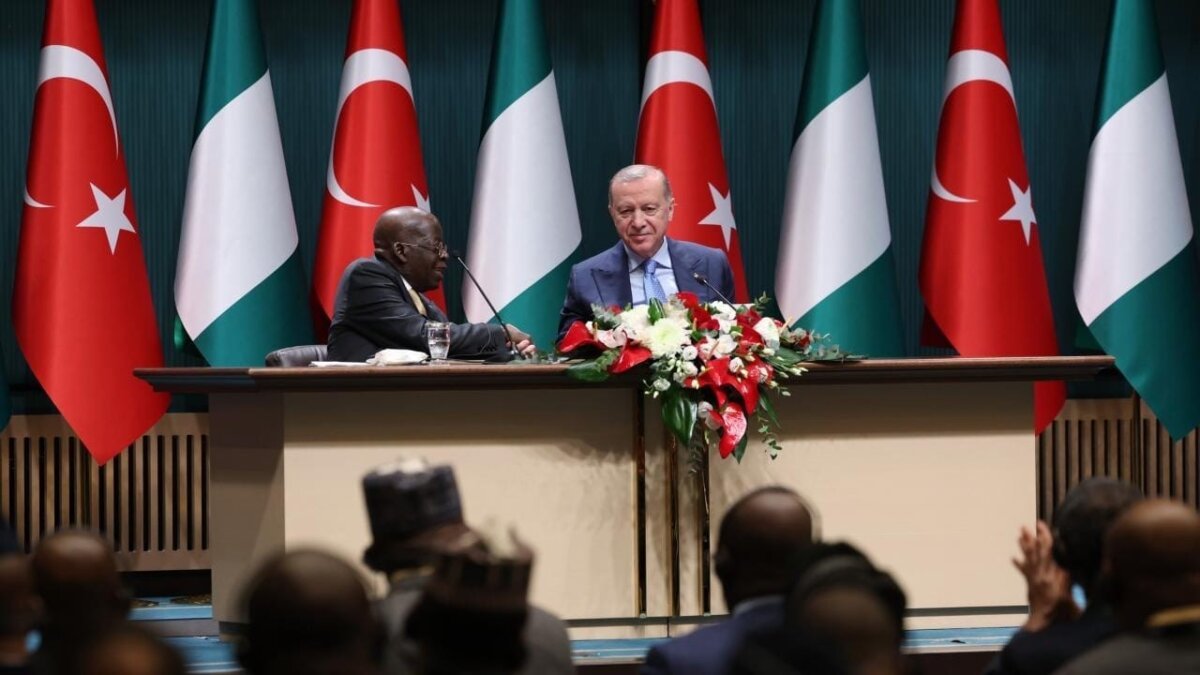 Türkiyə ilə Nigeriya arasında müdafiə sazişi imzalanıb