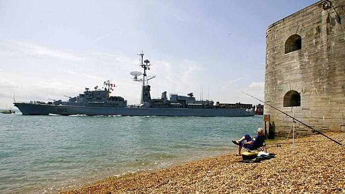 Britaniya Hərbi Dəniz Qüvvələri gəmilərdə spirtli içkilərə məhdudiyyət qoydu