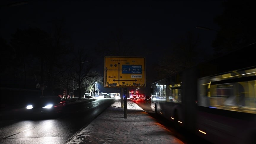 Berlin elektrik böhranı Alman mətbuatında ciddi tənqidlərə səbəb oldu