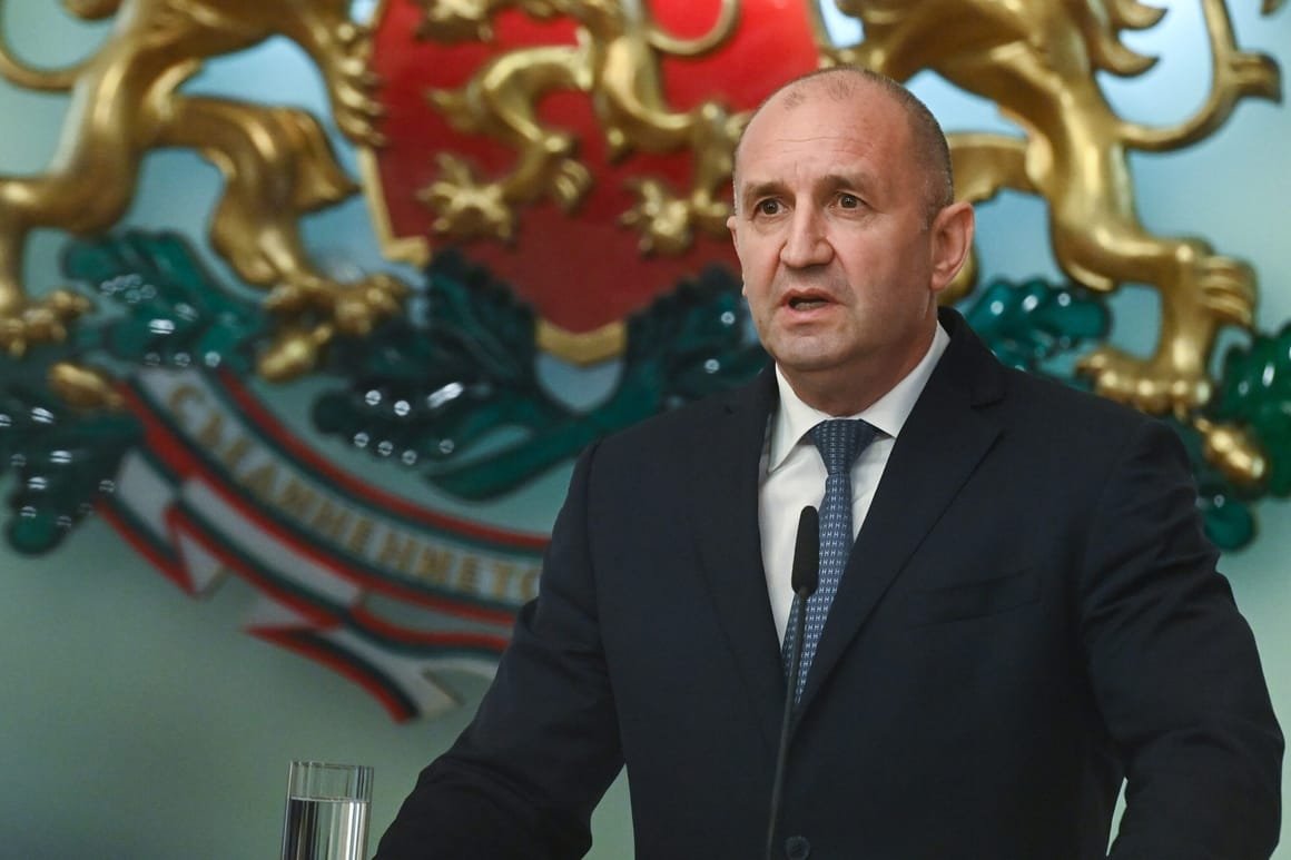 Bolqarıstan prezidenti Rumen Radev istefa verir