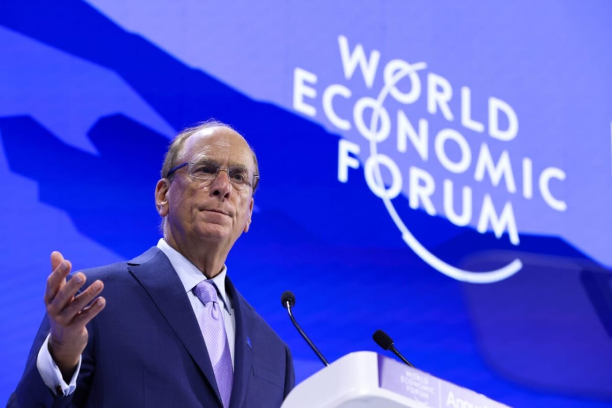 Larry Fink qlobal vahid blokçeyn çağırışı etdi