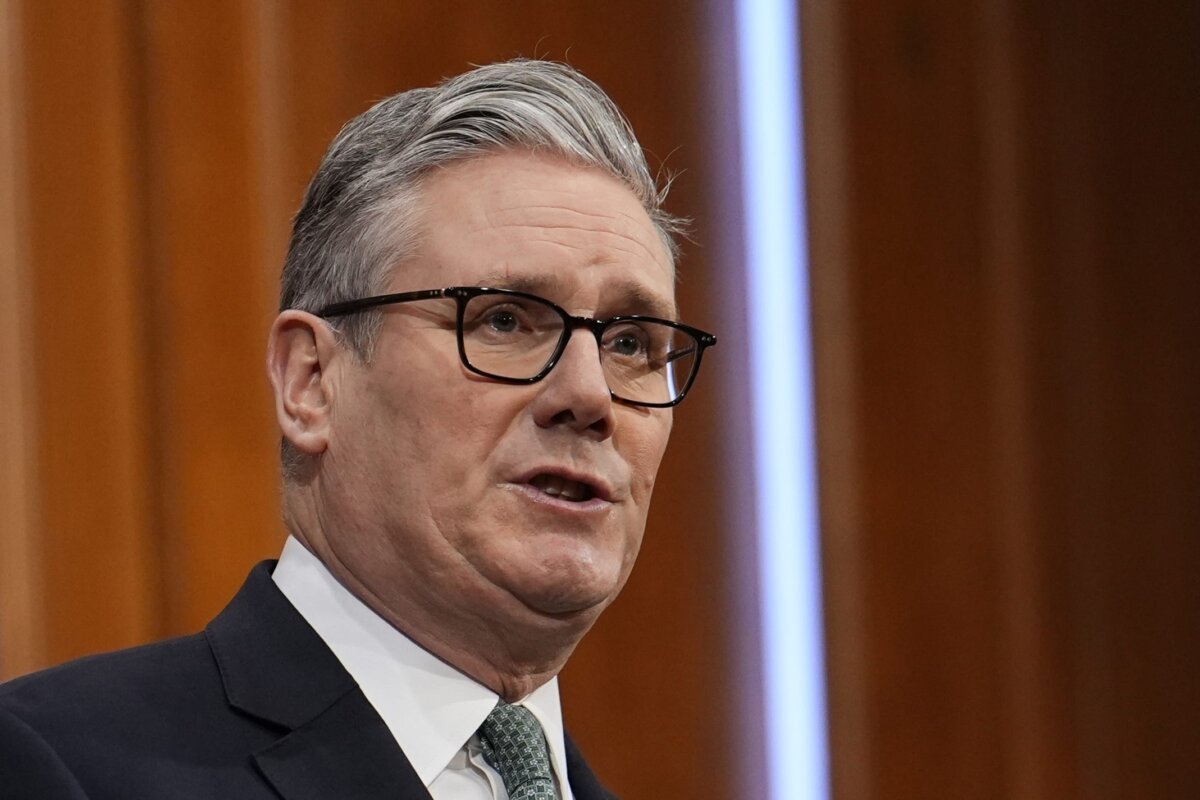 Starmer Qrenlandiya mövqeyində geri çəkilməyəcəyini bildirib