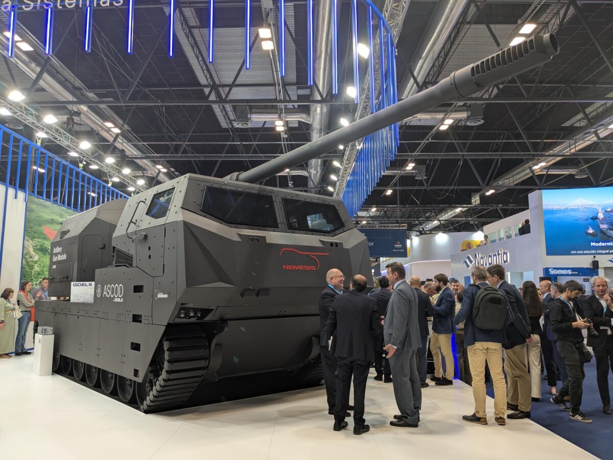 İspaniya və "General Dynamics" arasında mübahisə: Hərbi layihə təhlükədə