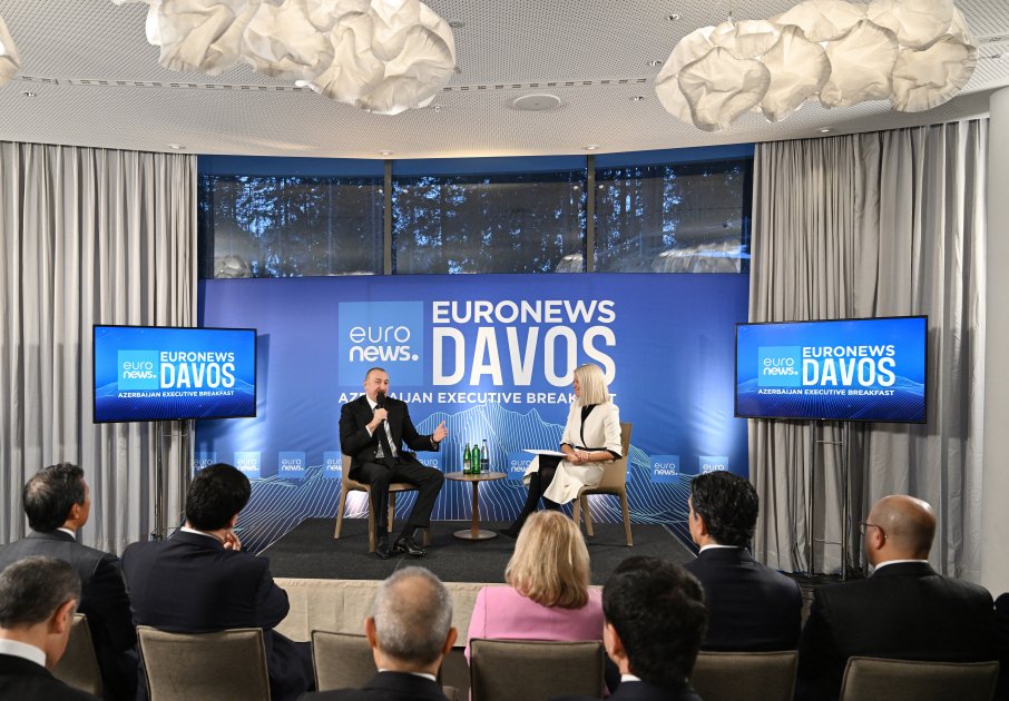 Davos gündəliyi: Azərbaycanın etibarlı investisiya mühiti diqqət mərkəzindədir