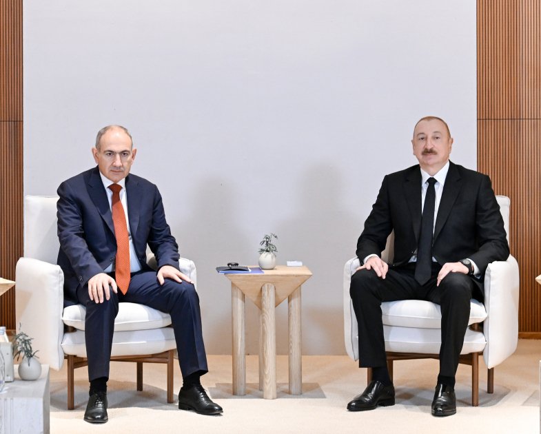 İlham Əliyevlə Nikol Paşinyan sülh və sabitliyin möhkəmləndirilməsi üçün hazır olduqlarını təsdiqləyiblər