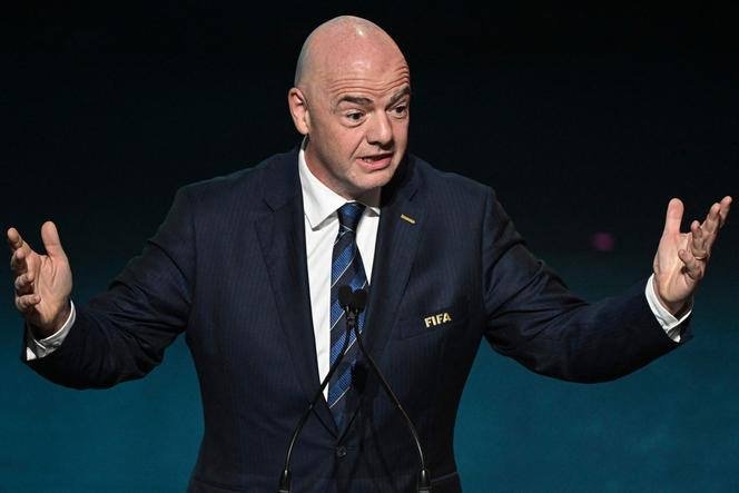 Infantino Rusiyaya qarşı sanksiyaların ləğvini təklif edib
