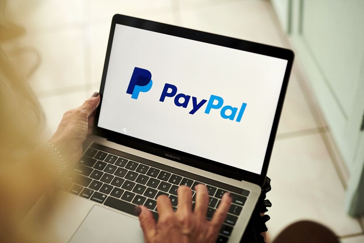 Stripe PayPal-ı almaq istəyir