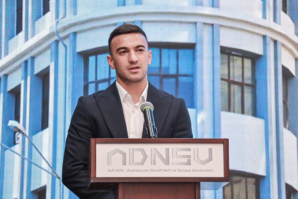 Qara Qarayevə ağır itki üz verib